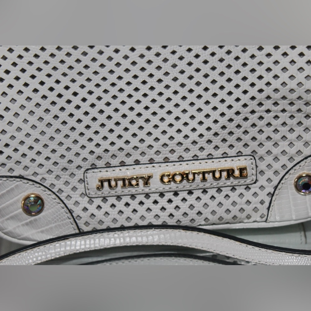 Juicy Couture Sierra Perforated Leather White Camera Cross Body Bag Purse - Picture 2 of 5